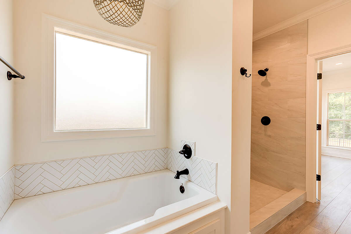 Image of a bathroom room space for The Artisan